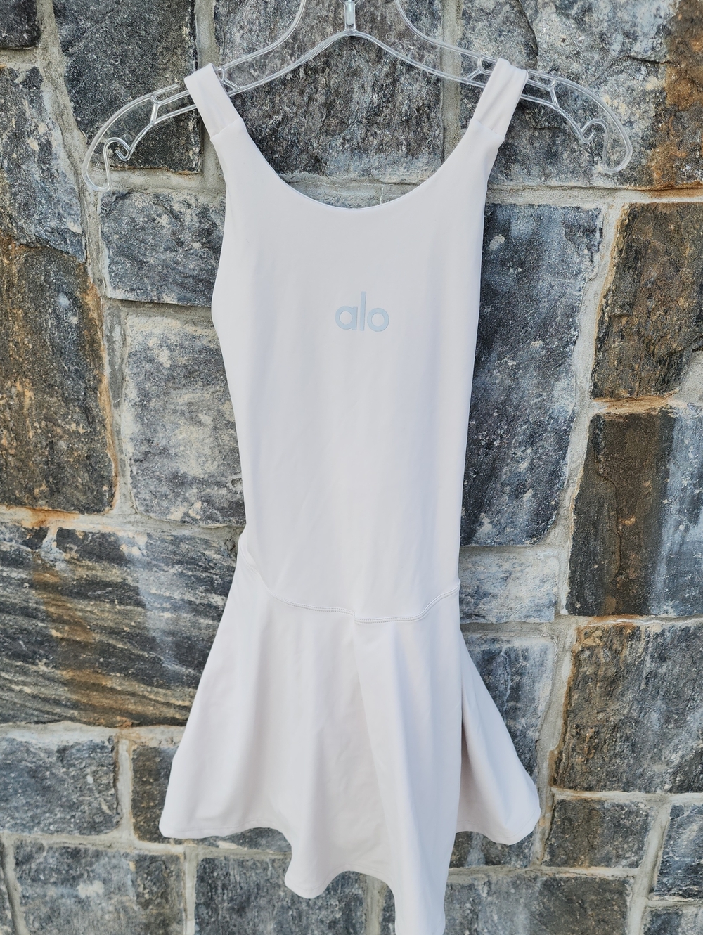 Alo Sleeveless Tennis Dress In Taupe sz M